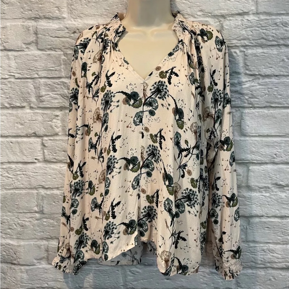 NWT Bel Kazan Women's Size Small Byron V-Neck Top in Ivory Dandelion